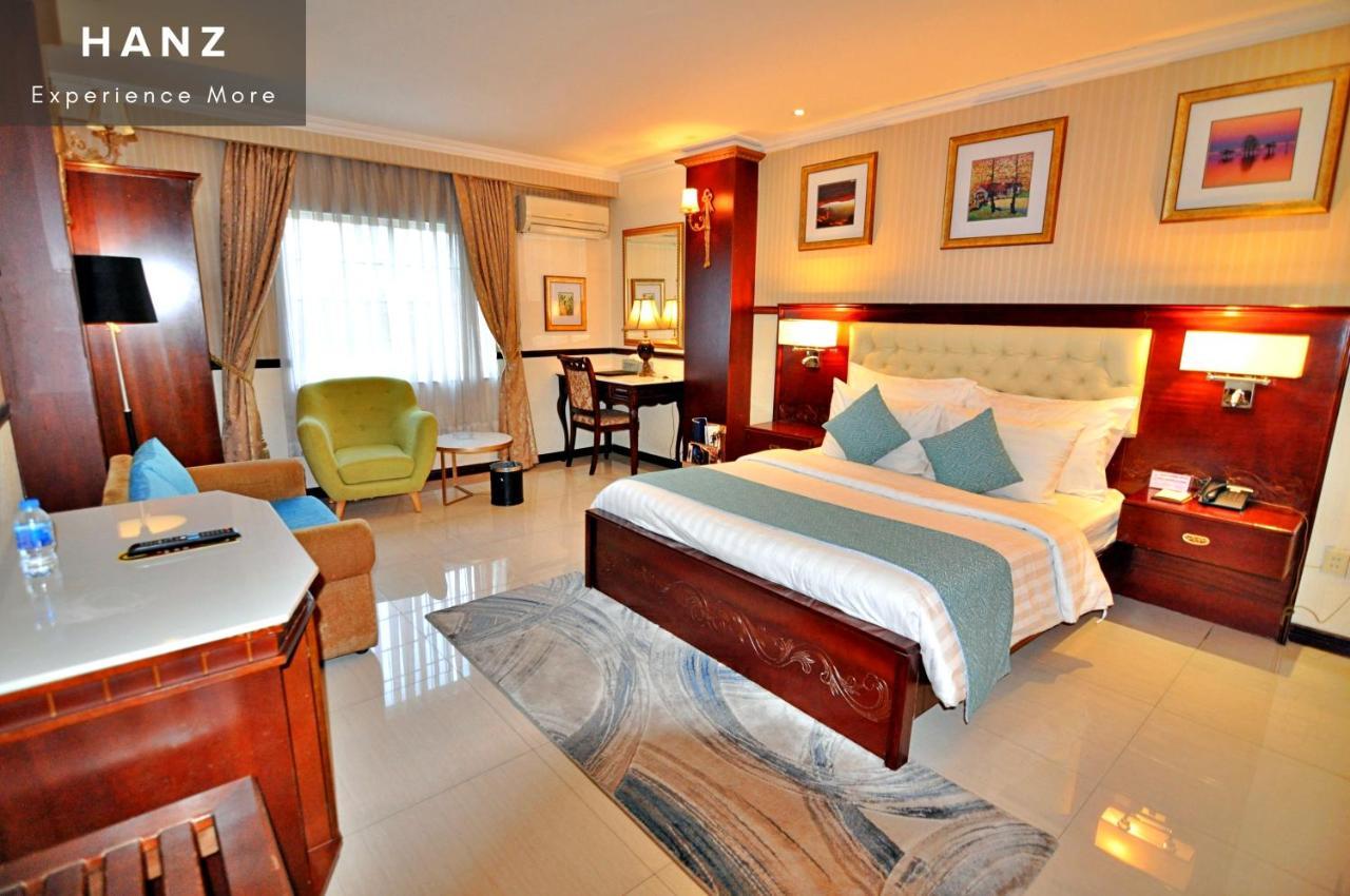 הו צ'י מין סיטי Hanz 821 Sunflower Hotel & Spa מראה חיצוני תמונה